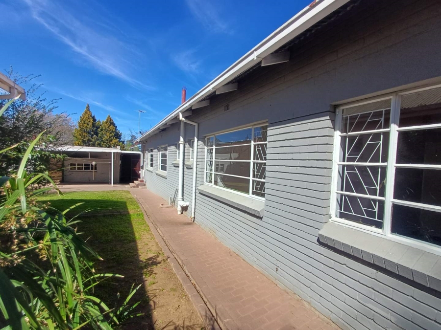4 Bedroom Property for Sale in Dan Pienaar Free State